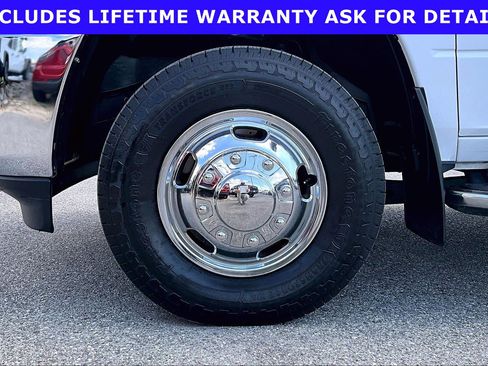 Used 2024 RAM 3500 Big Horn AWD/4WD image 8