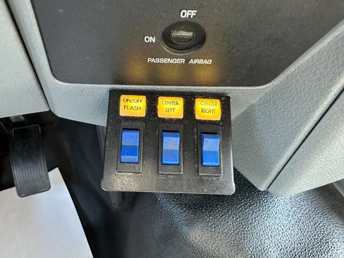 Used 2012 Ford F550 2WD Regular Cab Super Duty w/ PWR Equipment Group image 12