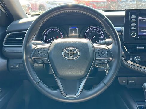 Used 2023 Toyota Camry SE image 12