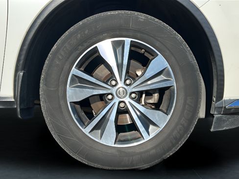 Used 2019 Nissan Murano S w/ Cargo Package FWD image 9