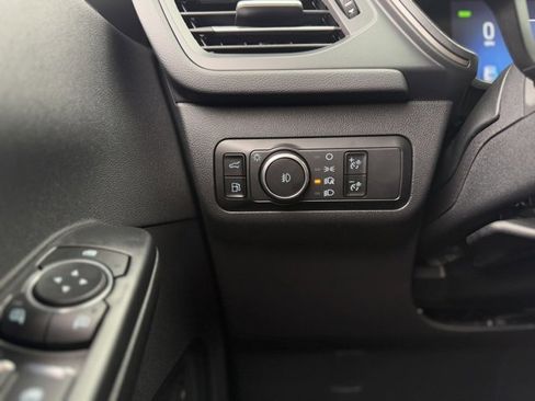 New 2025 Ford Escape SE image 13