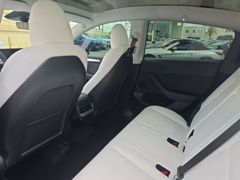 Used 2023 Tesla Model Y Performance AWD/4WD image 13
