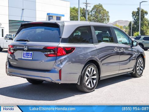 New 2026 Honda Odyssey EX-L image 8
