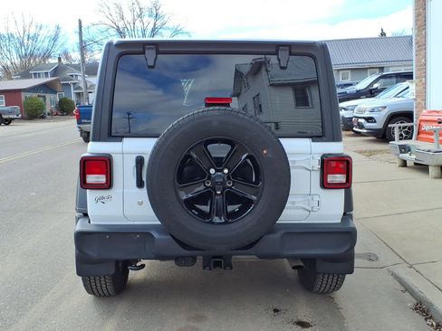 Used 2020 Jeep Wrangler Unlimited Sport image 7
