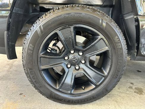 Used 2020 RAM 1500 Big Horn AWD/4WD image 22