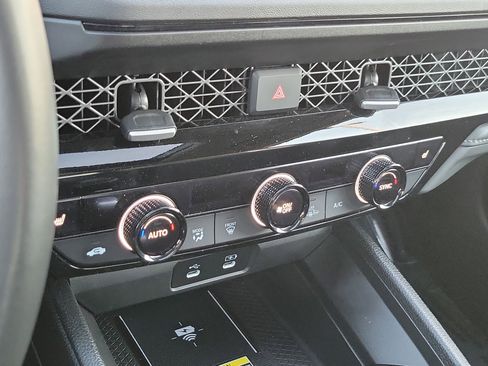 Used 2025 Honda Accord EX-L image 29