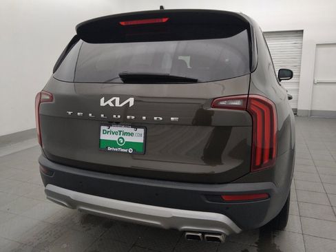 Used 2022 Kia Telluride EX w/ EX Premium Package FWD image 7