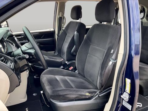 Used 2017 Dodge Grand Caravan SE w/ Power Window Group FWD image 8