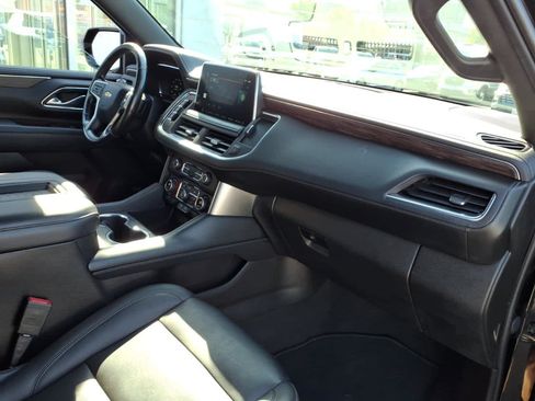 Used 2022 Chevrolet Tahoe LT w/ LT Signature Package AWD/4WD image 22