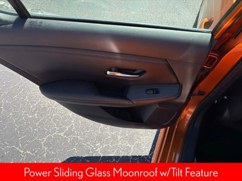 Certified 2021 Nissan Sentra SR w/ SR Premium Package image 17