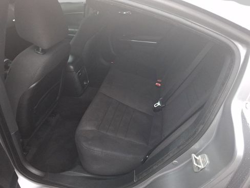 Used 2014 Dodge Charger SE w/ Connectivity Group image 10