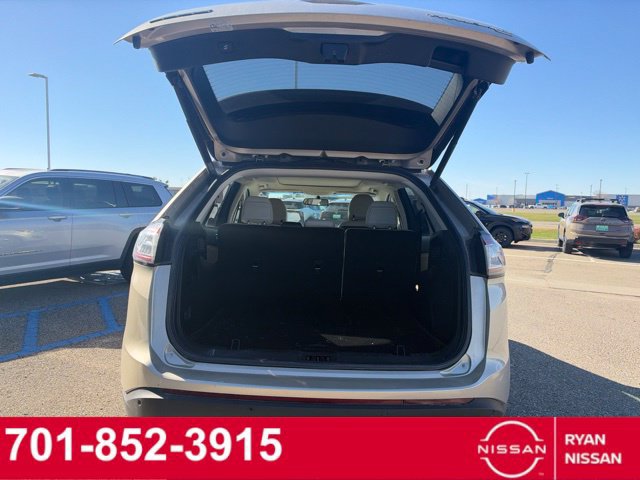 Used 2018 Ford Edge Titanium w/ Equipment Group 301A AWD/4WD image 5