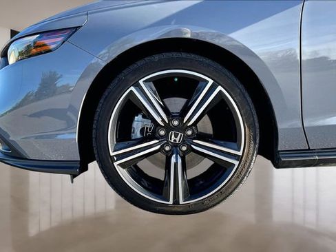 Used 2023 Honda Accord Sport image 28