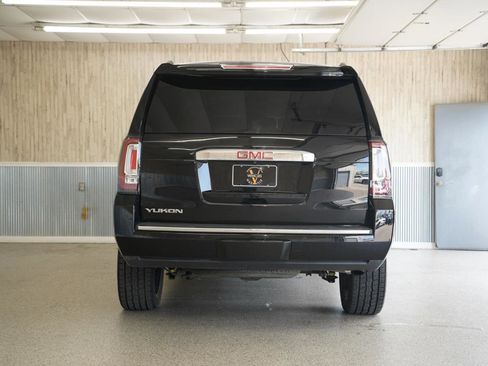 Used 2016 GMC Yukon Denali w/ Open Road Package RWD image 8