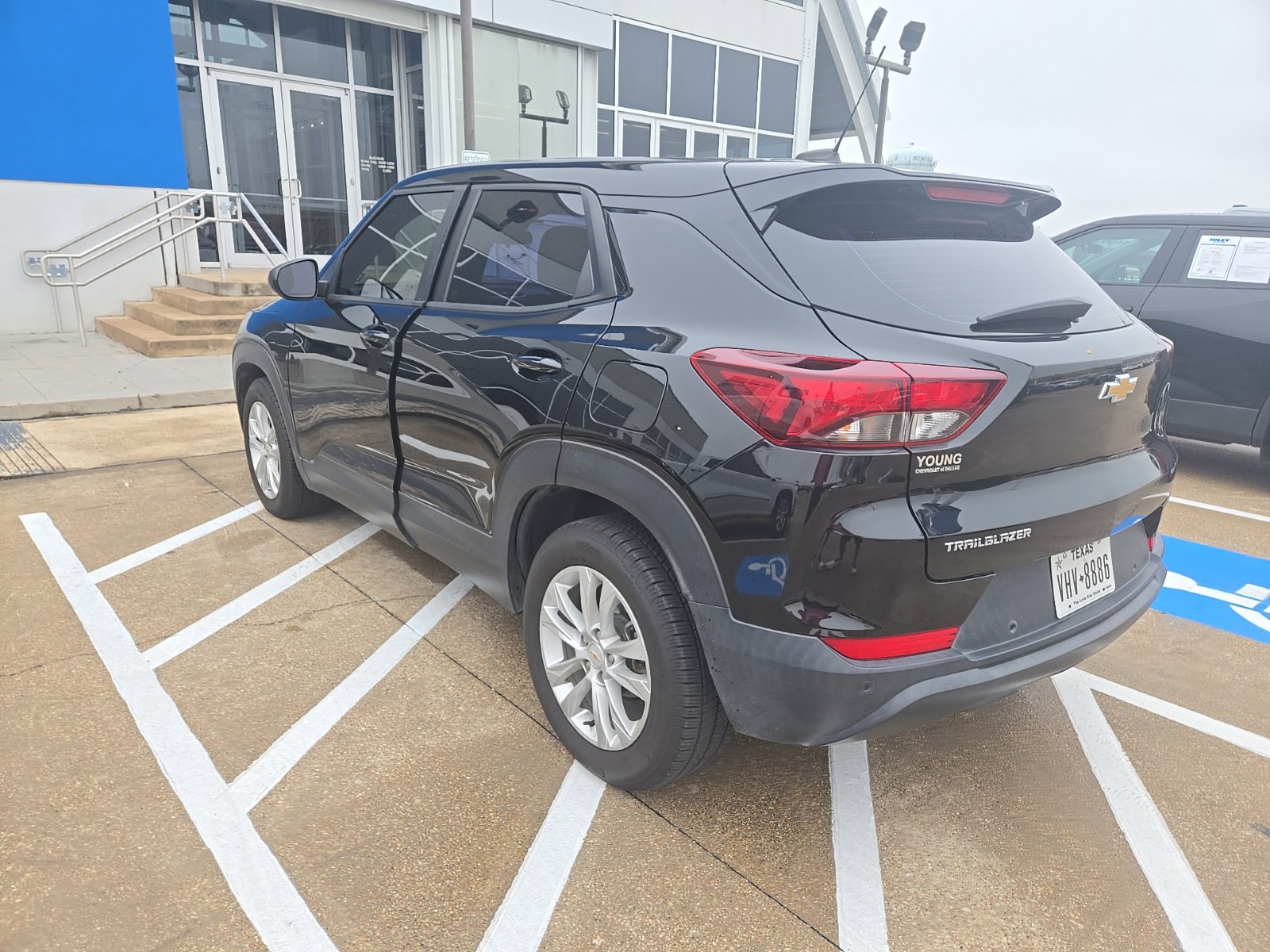Used 2021 Chevrolet TrailBlazer LS FWD image 8