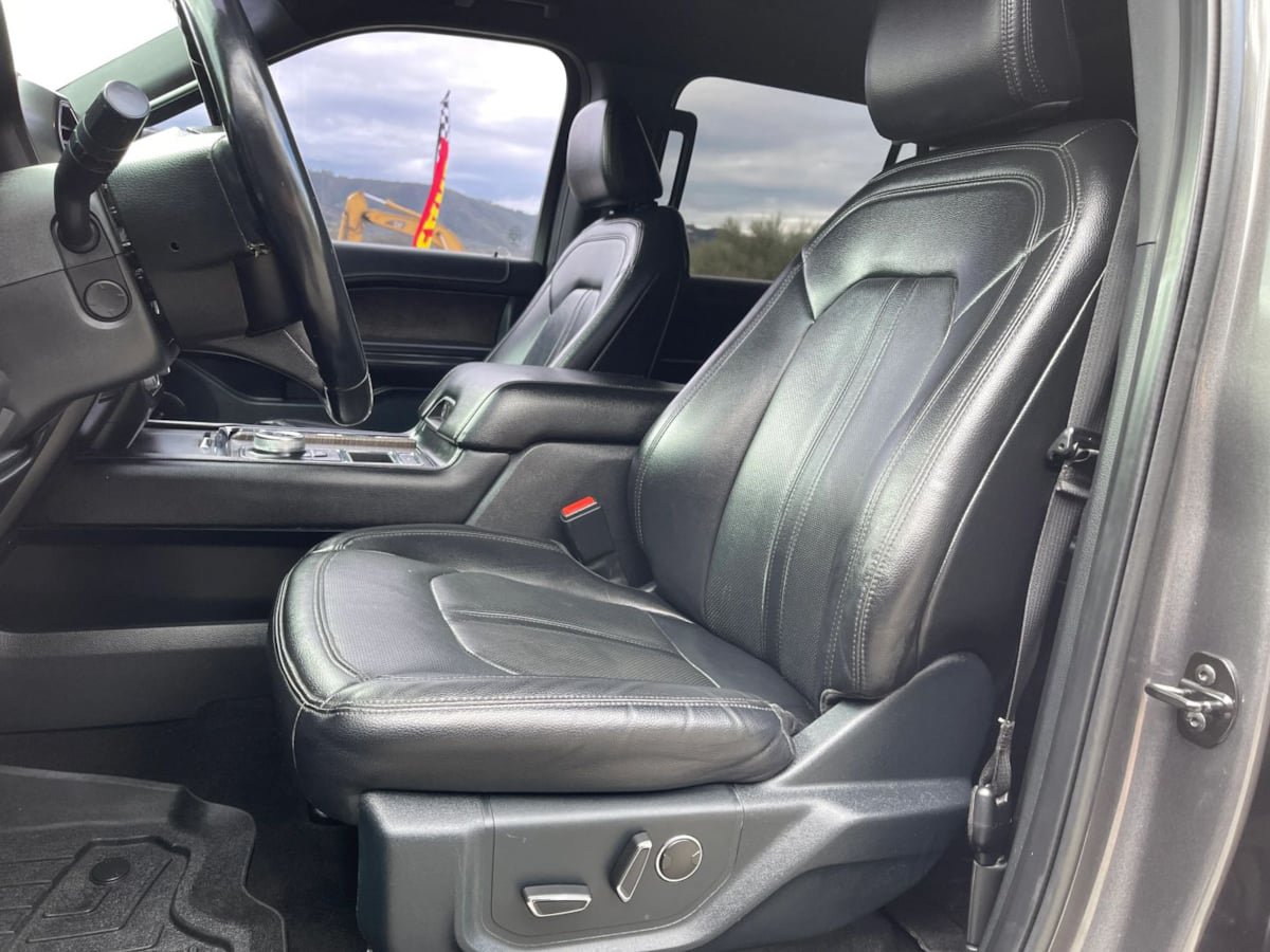 Used 2021 Ford Expedition Max Limited RWD image 18