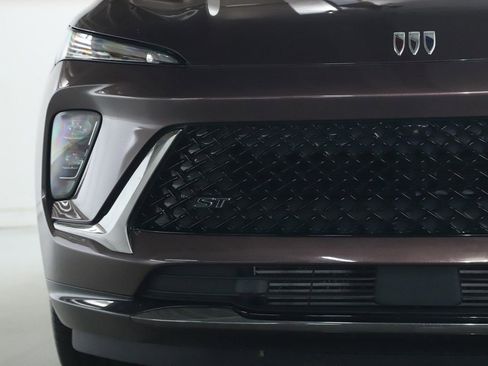 Used 2025 Buick Envision Sport Touring image 6