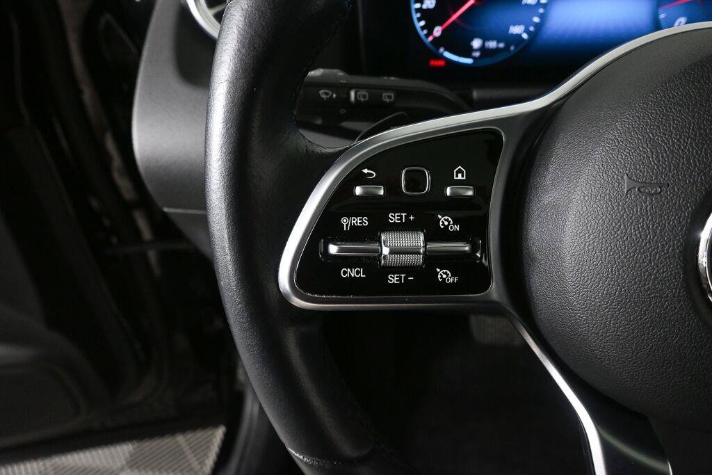 Used 2022 Mercedes-Benz GLA 250 image 10
