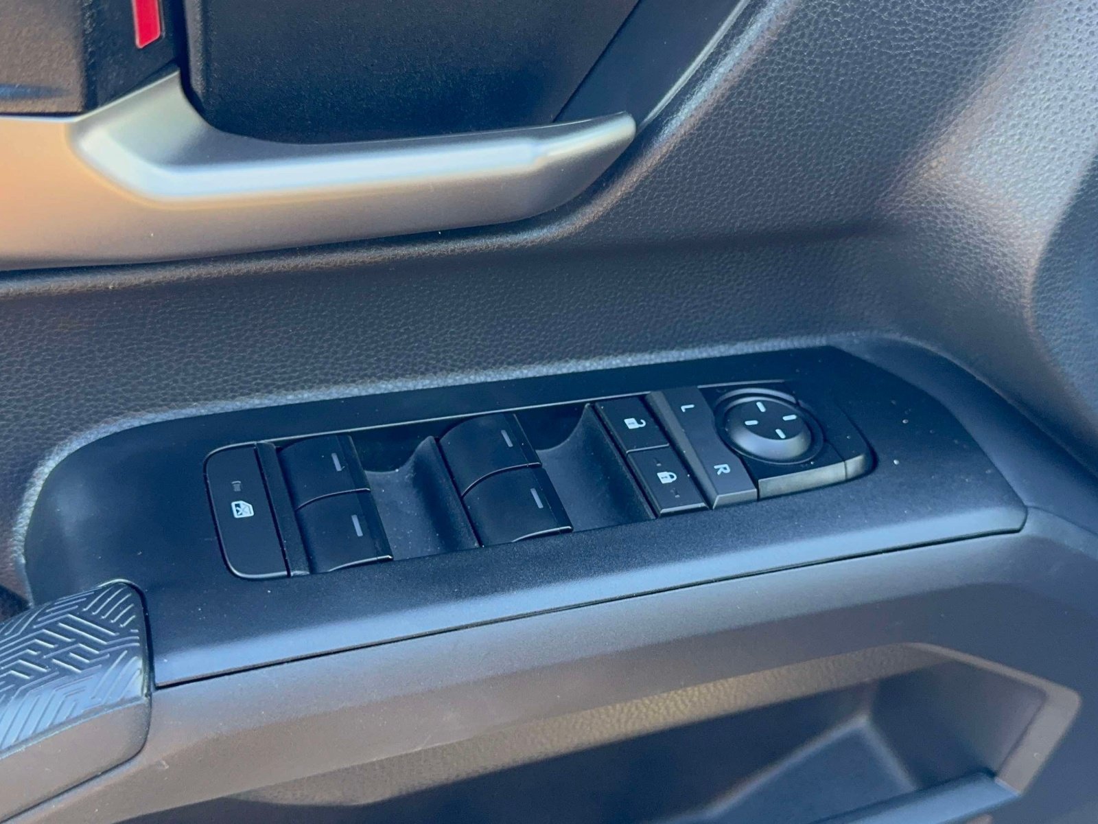 Certified 2024 Toyota Tacoma TRD Sport w/ TRD Sport Premium Package AWD/4WD image 20