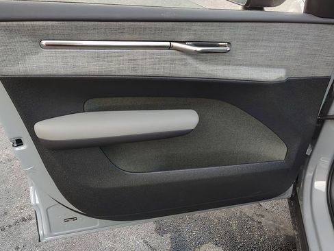 New 2026 Volvo EX30 Plus w/ Climate Package image 23