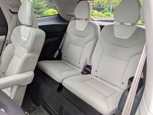 Used 2025 Volvo EX90 Ultra AWD/4WD image 12