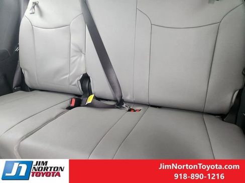 New 2026 Toyota Sienna XLE FWD image 23