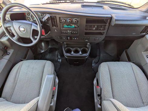 Used 2020 Chevrolet Express 2500 LT w/ LT Preferred Equipment Group image 14