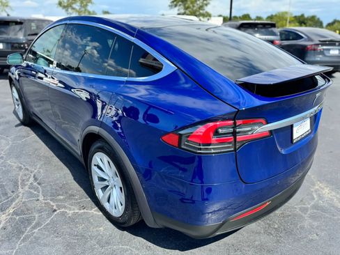Used 2020 Tesla Model X Long Range AWD/4WD image 3