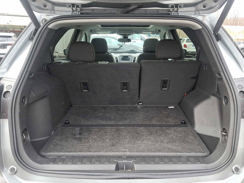 Used 2023 Chevrolet Equinox LT image 27