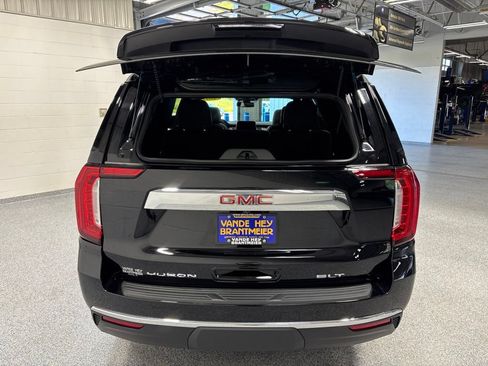 Used 2022 GMC Yukon XL SLT w/ SLT Premium Package AWD/4WD image 62