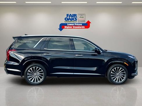 Used 2023 Hyundai Palisade Calligraphy image 7