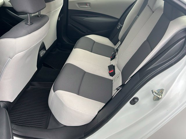 Used 2025 Toyota Corolla LE FWD image 11