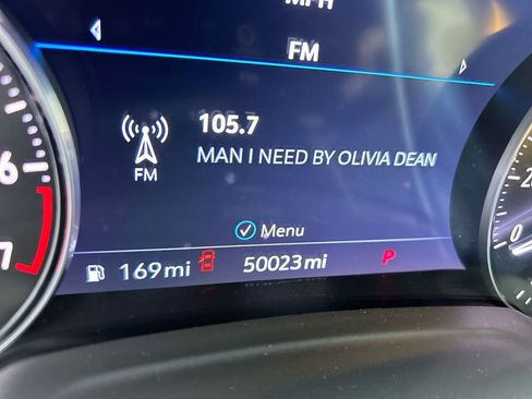 Used 2023 Buick Envision Essence AWD/4WD image 16