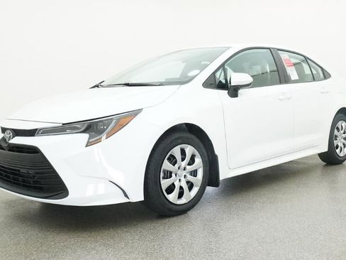 New 2026 Toyota Corolla LE FWD image 17