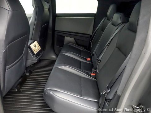 Used 2024 Tesla Cybertruck AWD Crew Cab image 14