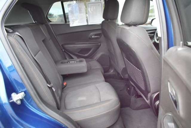 Used 2019 Chevrolet Trax LT AWD/4WD image 35