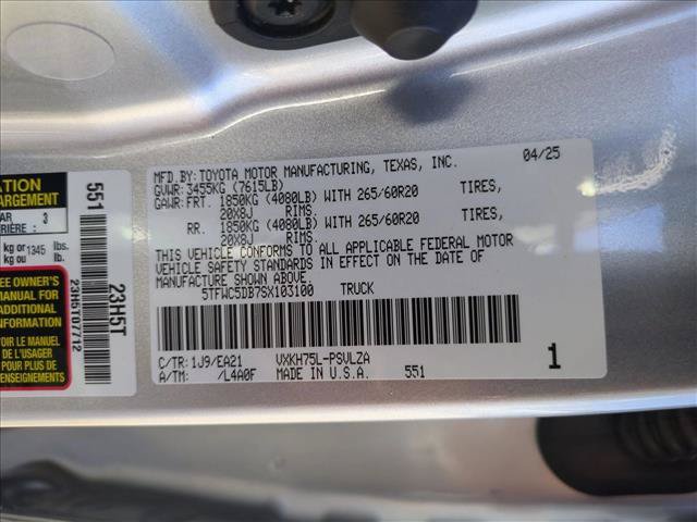 Used 2025 Toyota Tundra Limited AWD/4WD image 24