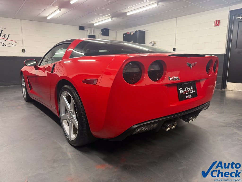 Used 2007 Chevrolet Corvette Coupe w/ Preferred Equipment Group RWD image 8