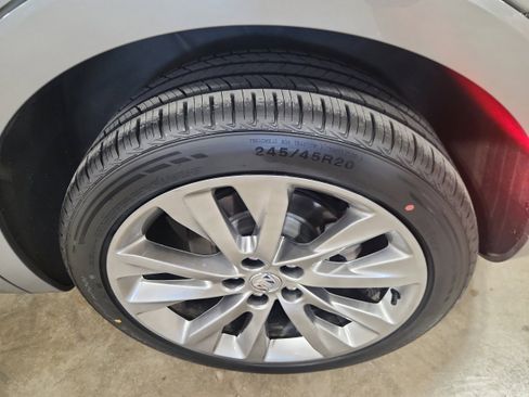 Used 2023 Buick Envision Avenir image 10