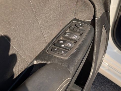 Used 2023 Dodge Charger SXT w/ Blacktop Package image 15