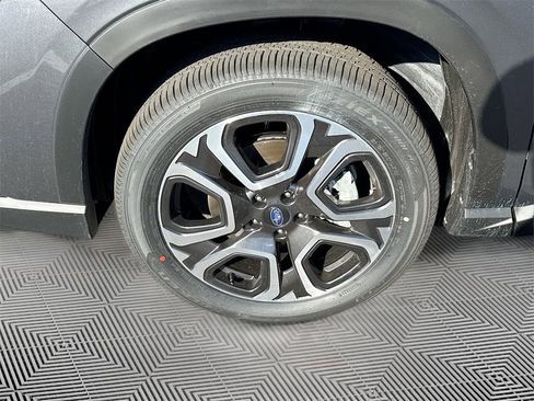 New 2025 Subaru Ascent Touring w/ Popular Package #2 image 32