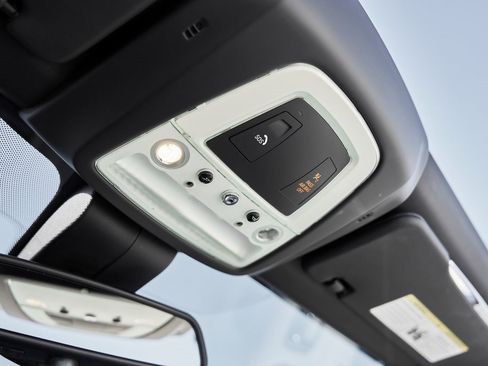 Used 2016 Rolls-Royce Dawn image 81