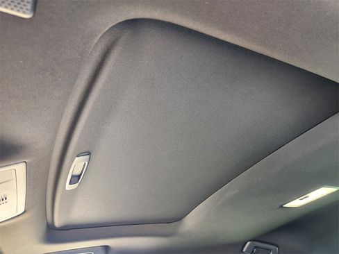 Used 2019 Lexus UX 200 image 25