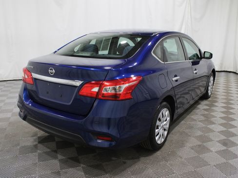 Used 2019 Nissan Sentra S image 29