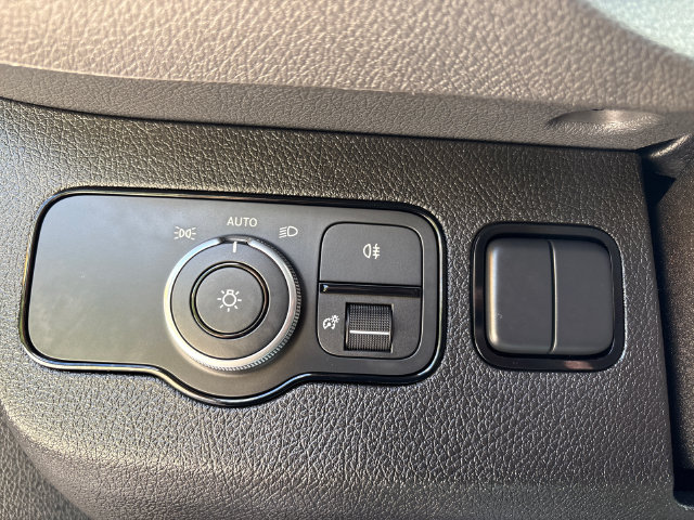 Used 2025 Mercedes-Benz Sprinter 2500 image 20