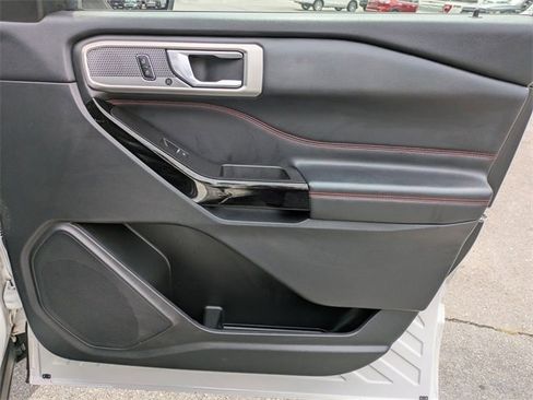 Used 2022 Ford Explorer ST-Line w/ Class IV Trailer Tow Package image 39