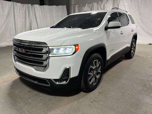 Used 2020 GMC Acadia SLE w/ Driver Convenience Package FWD image 3