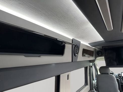 New 2025 RAM ProMaster 2500 w/ Advanced Safety Group FWD image 25