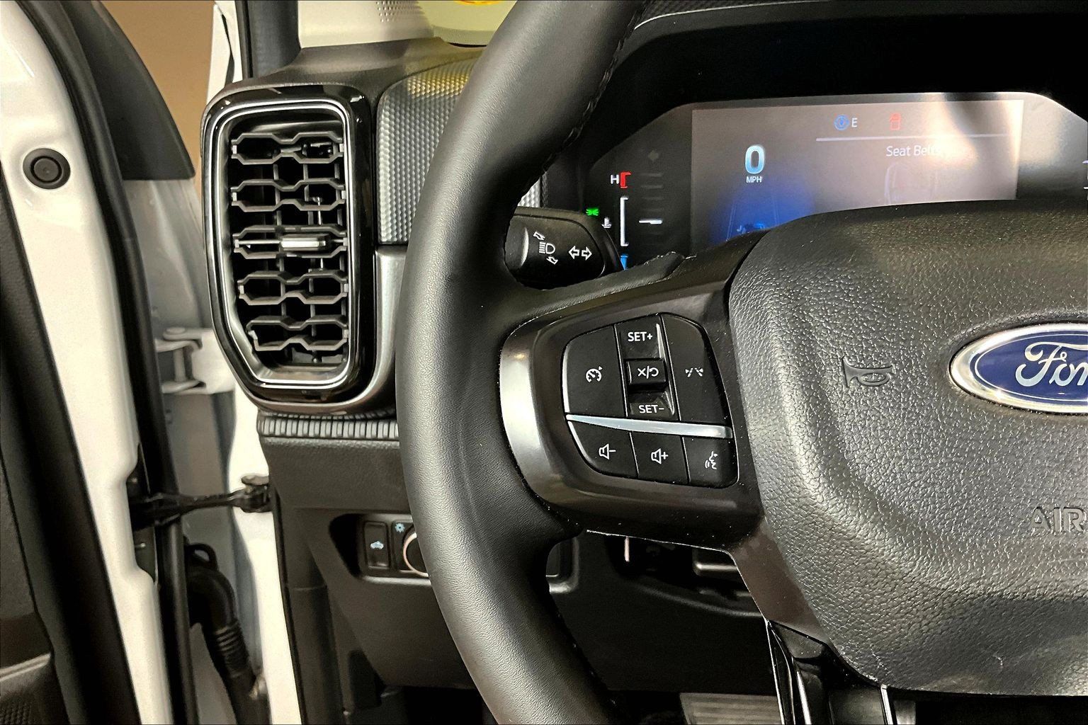 Used 2025 Ford Ranger XLT w/ Black Appearance Package AWD/4WD image 13