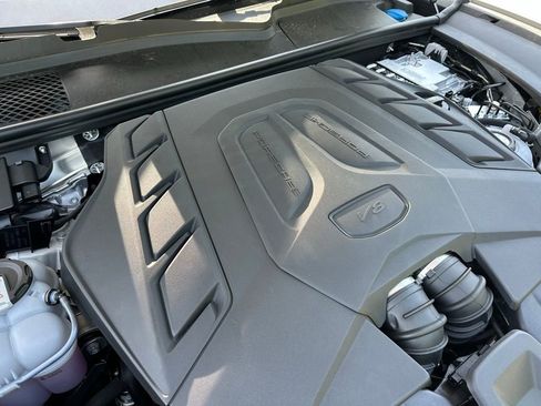 New 2026 Porsche Cayenne Turbo image 24
